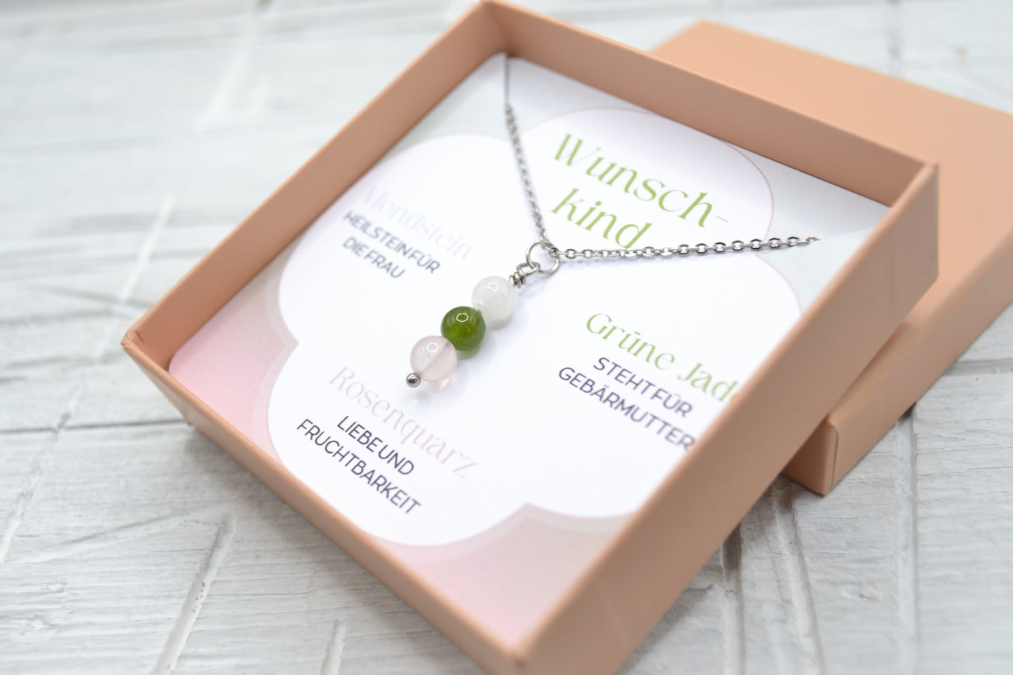 Kette Wunschkind mit Mondstein, grüner Jade und Rosenquarz