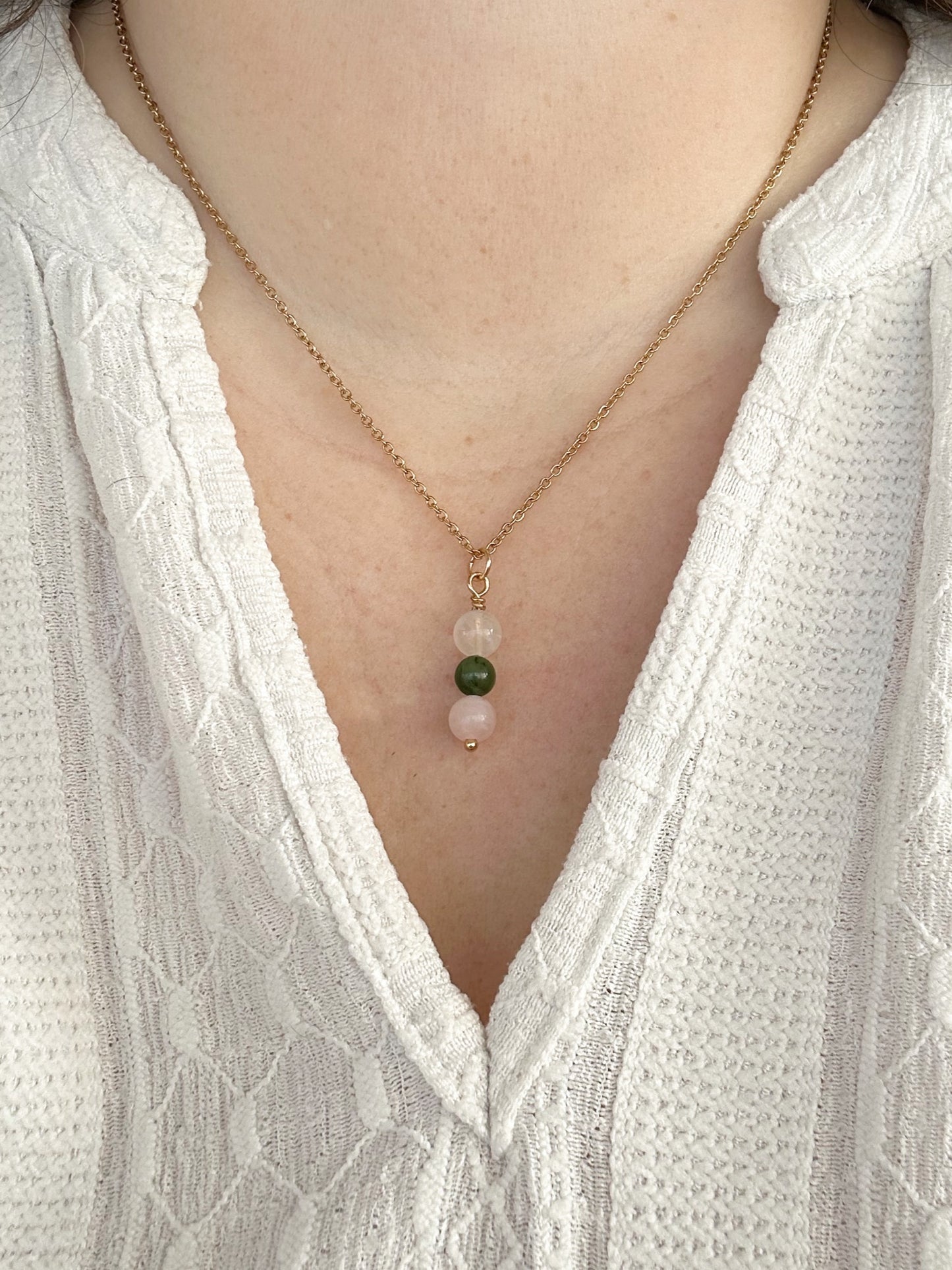 Kette Wunschkind mit Mondstein, grüner Jade und Rosenquarz