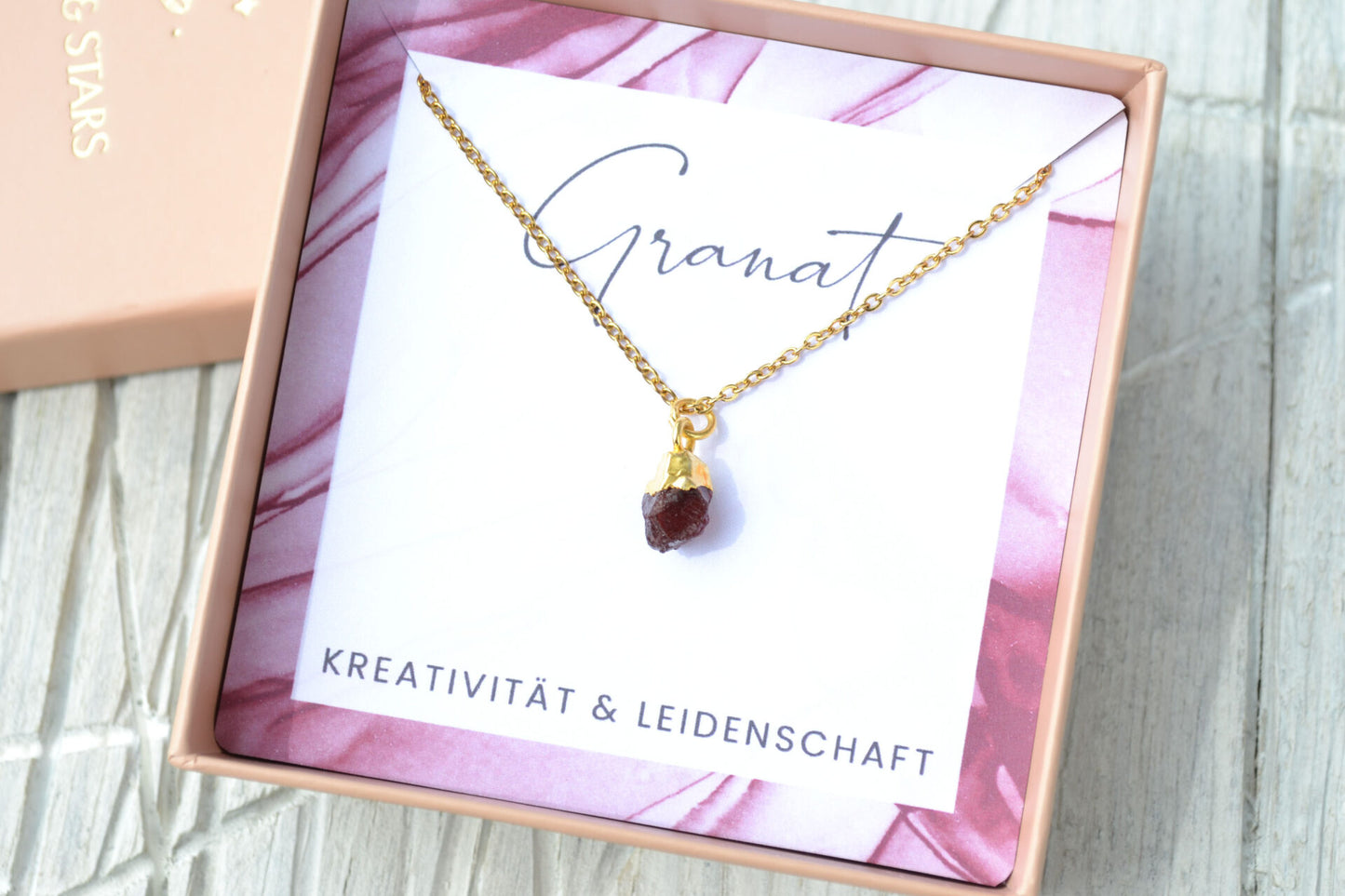 Kette mit Granat Anhänger