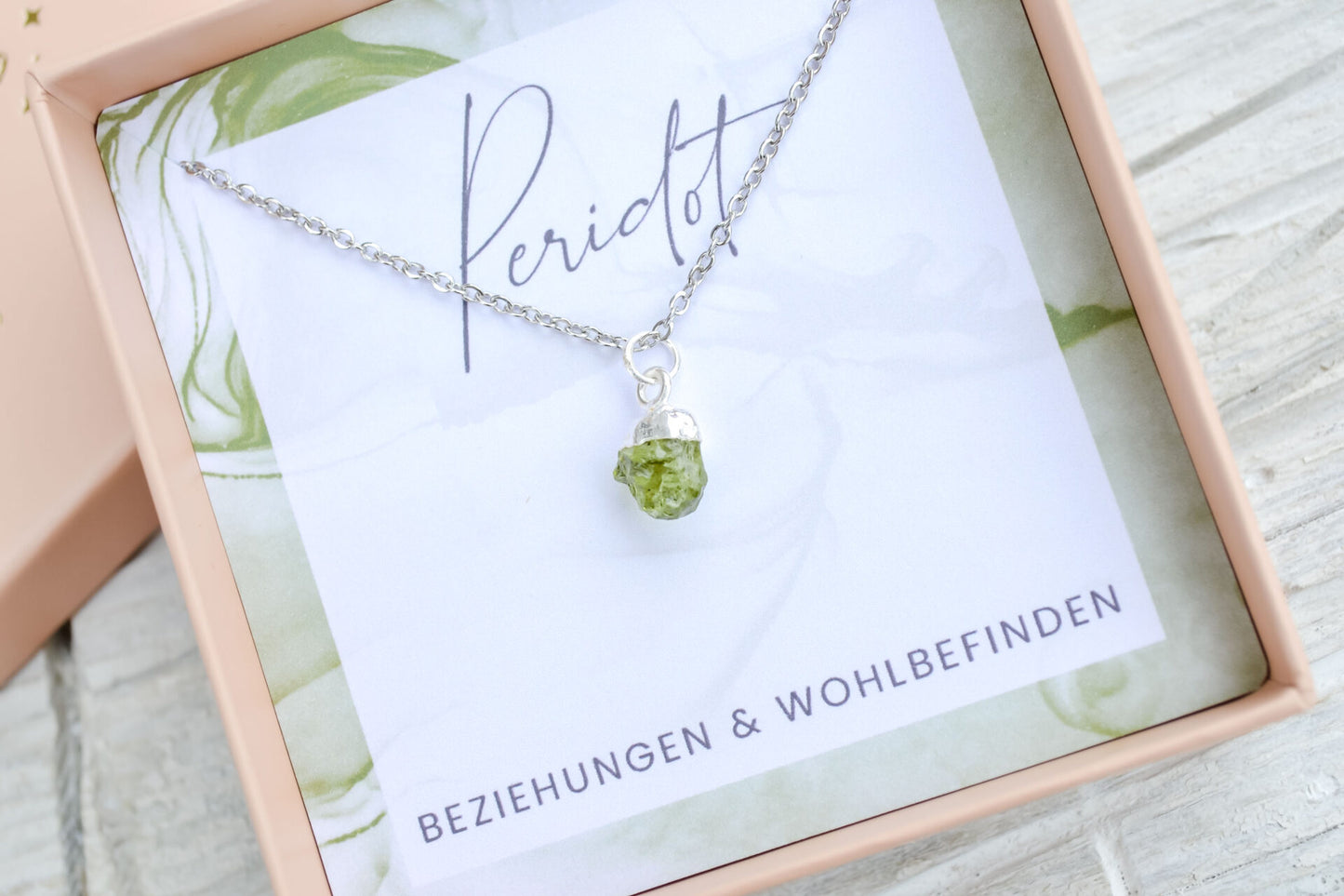 Kette mit Peridot Anhänger