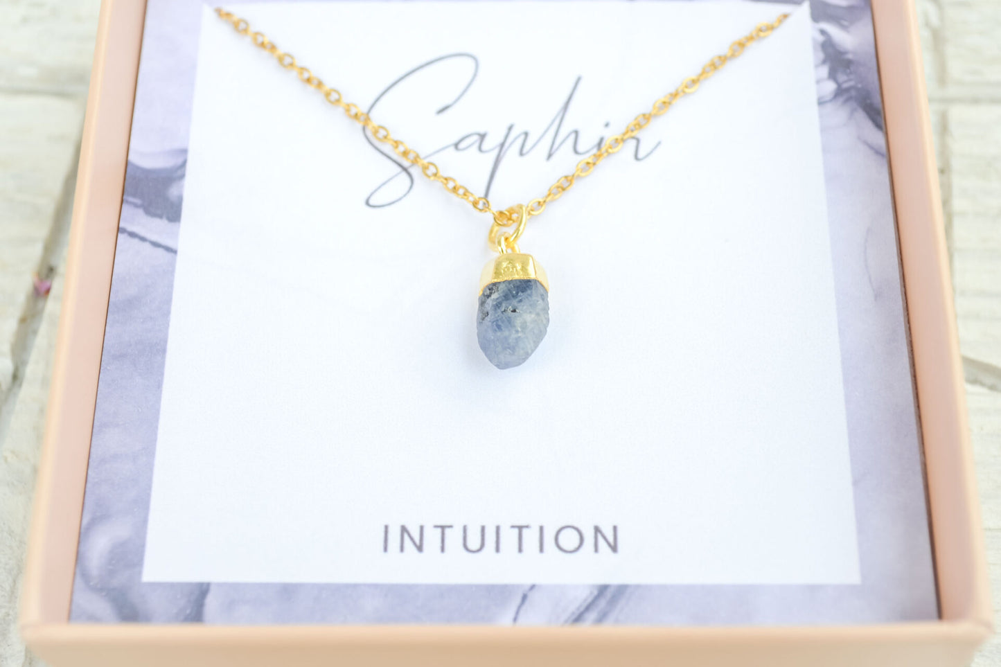Kette mit Saphir Anhänger