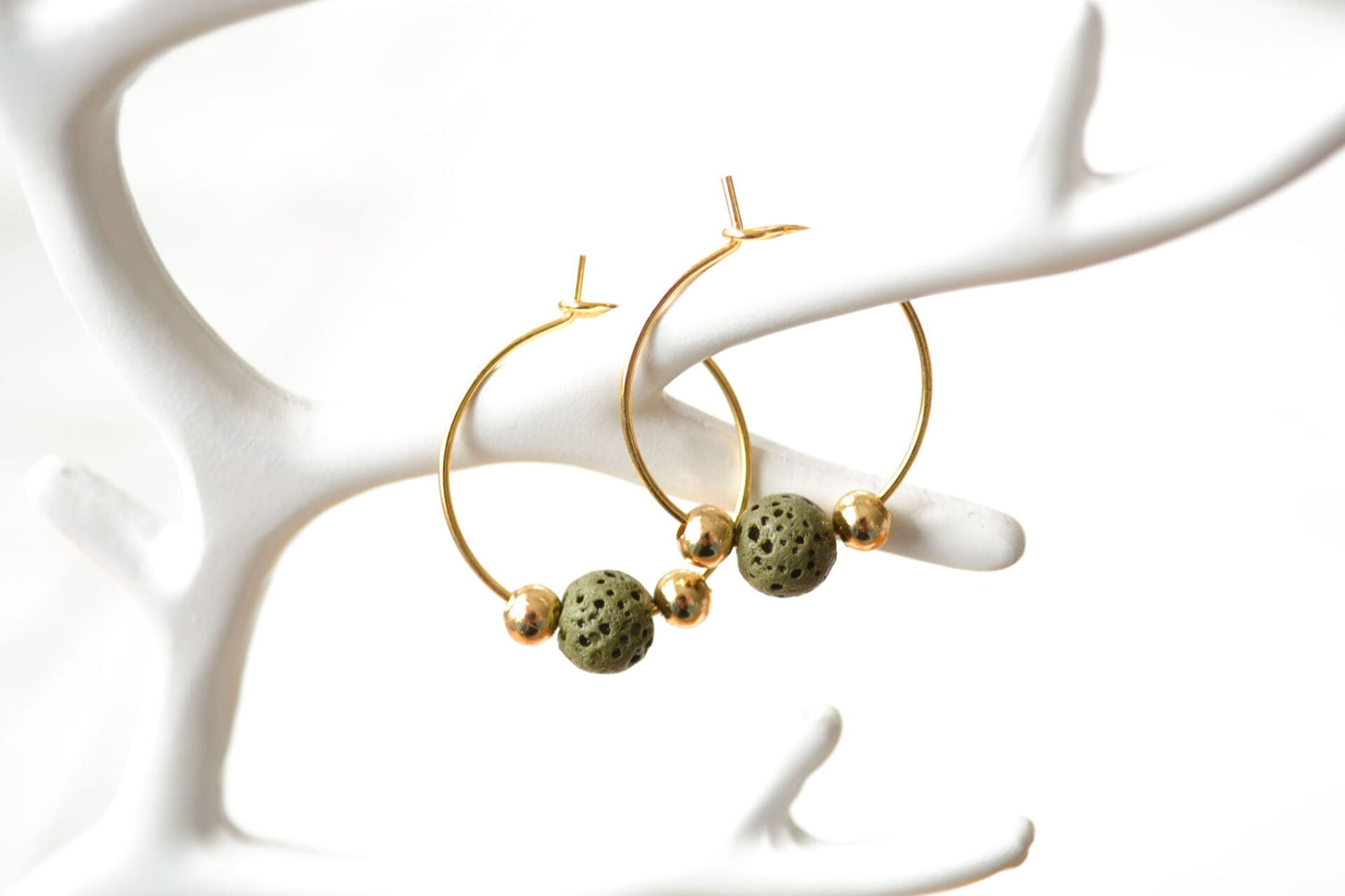 Spare 15% mit dem Set: Lava Halskette und kleine Ohrringe in grün