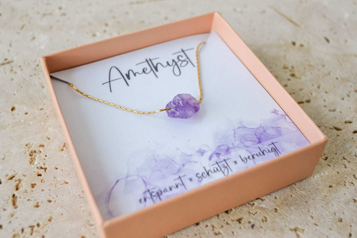 Zierliche Rohkristall-Halskette mit Amethyst