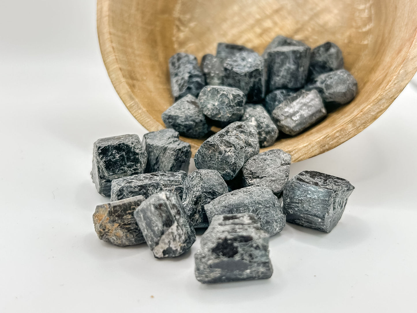 Schwarzer Turmalin Rohkristall für Schutz